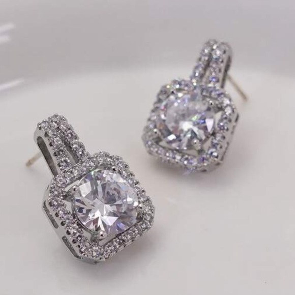 Swarovski Elements Crystal Square Earrings - Picture 3 of 7